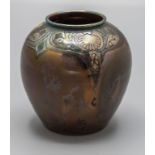 Jugendstil Vase mit Muscheln und Algen / An Art Nouveau vase with shells and seaweed, ...