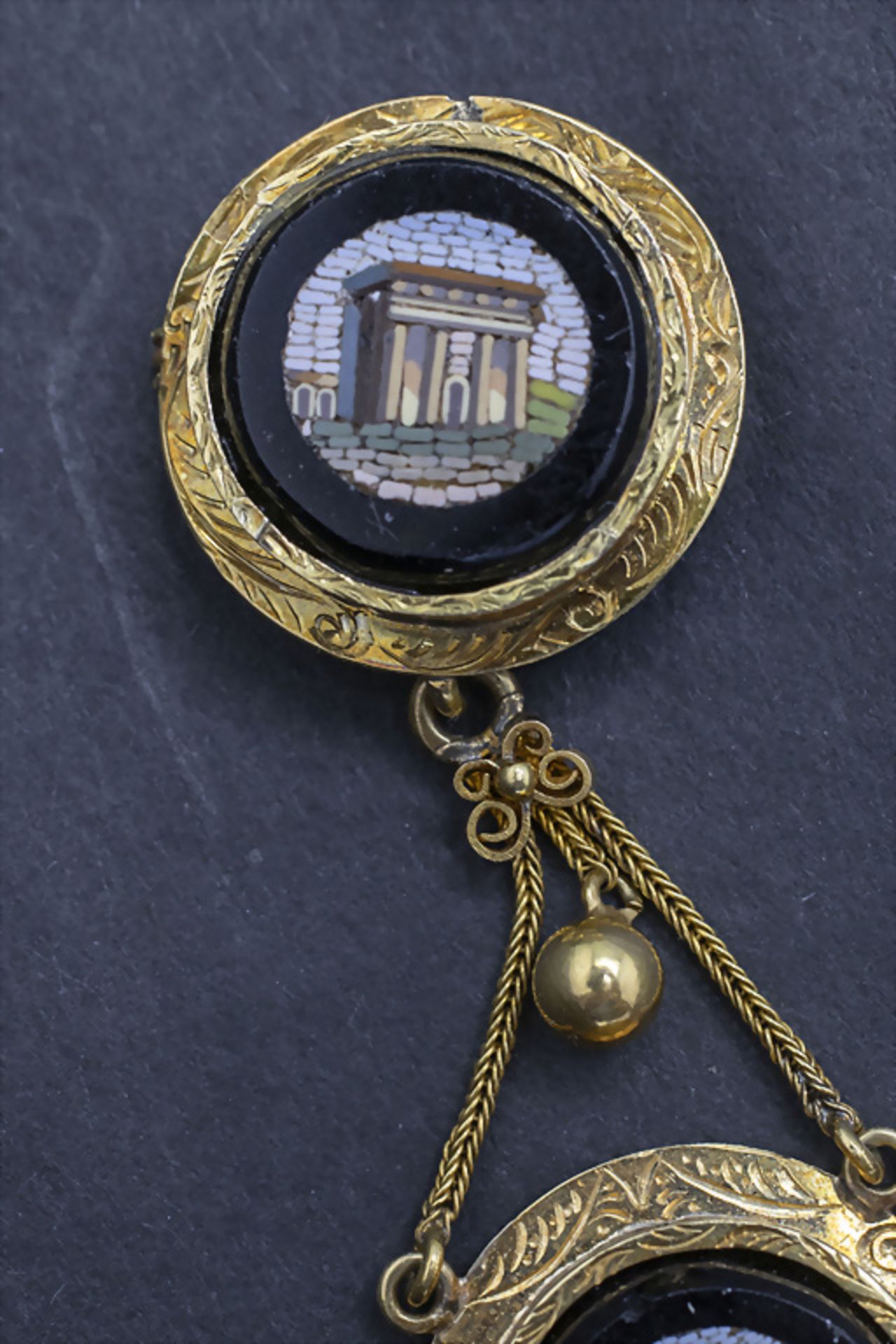 Mikromosaik Goldanhänger / A micro mosaic 14 ct gold pendant, Italien, 19. Jh. - Bild 4 aus 4