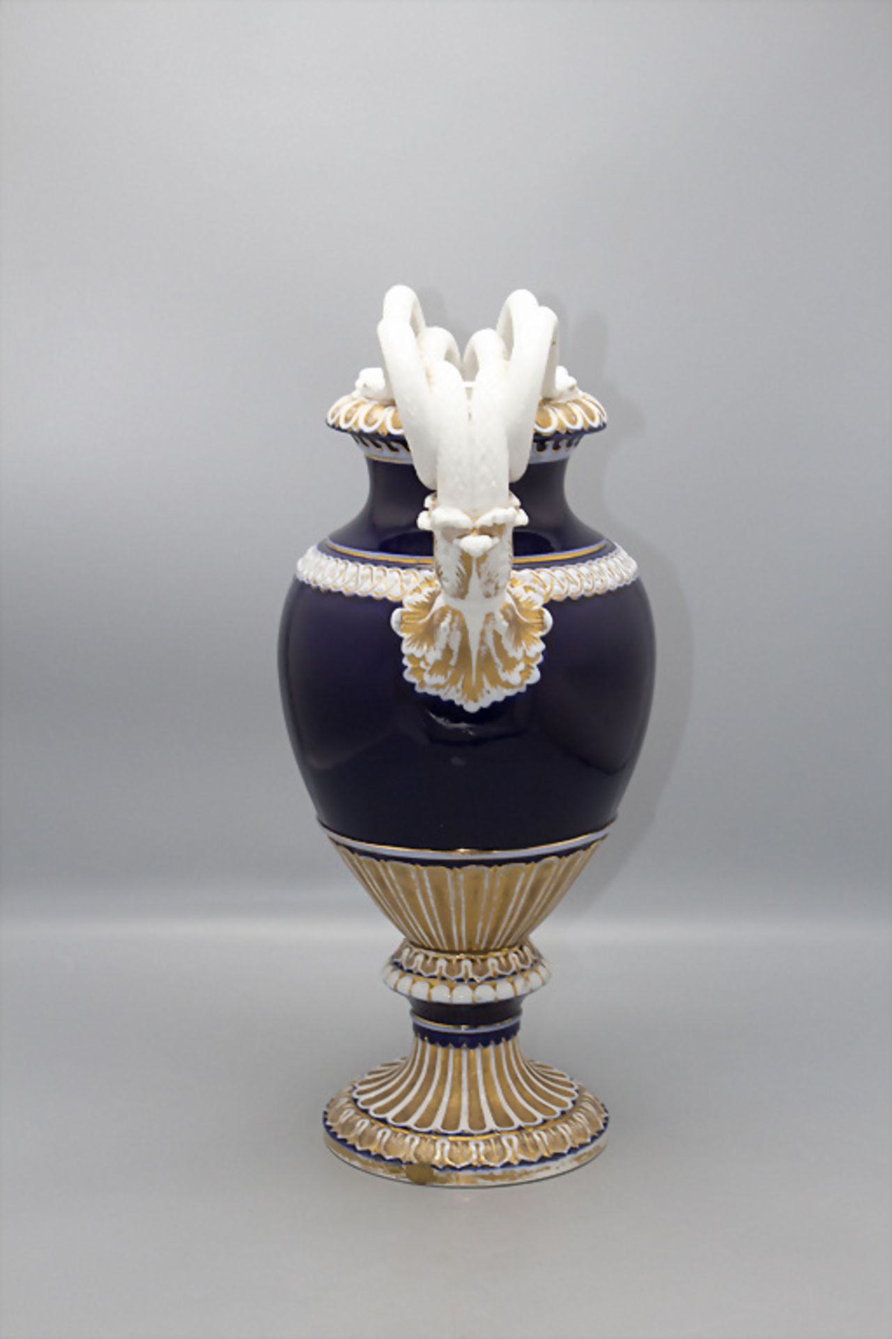 Schlangenhenkelvase / A splendid snake handled vase with flowers, Meissen, 1860-1924 - Image 2 of 6