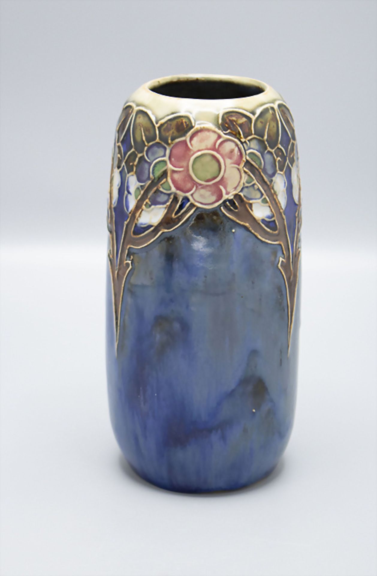 Jugendstil Vase mit stilisierten Blütenzweigen / An Art Nouveau stoneware vase with stylized ... - Image 2 of 3