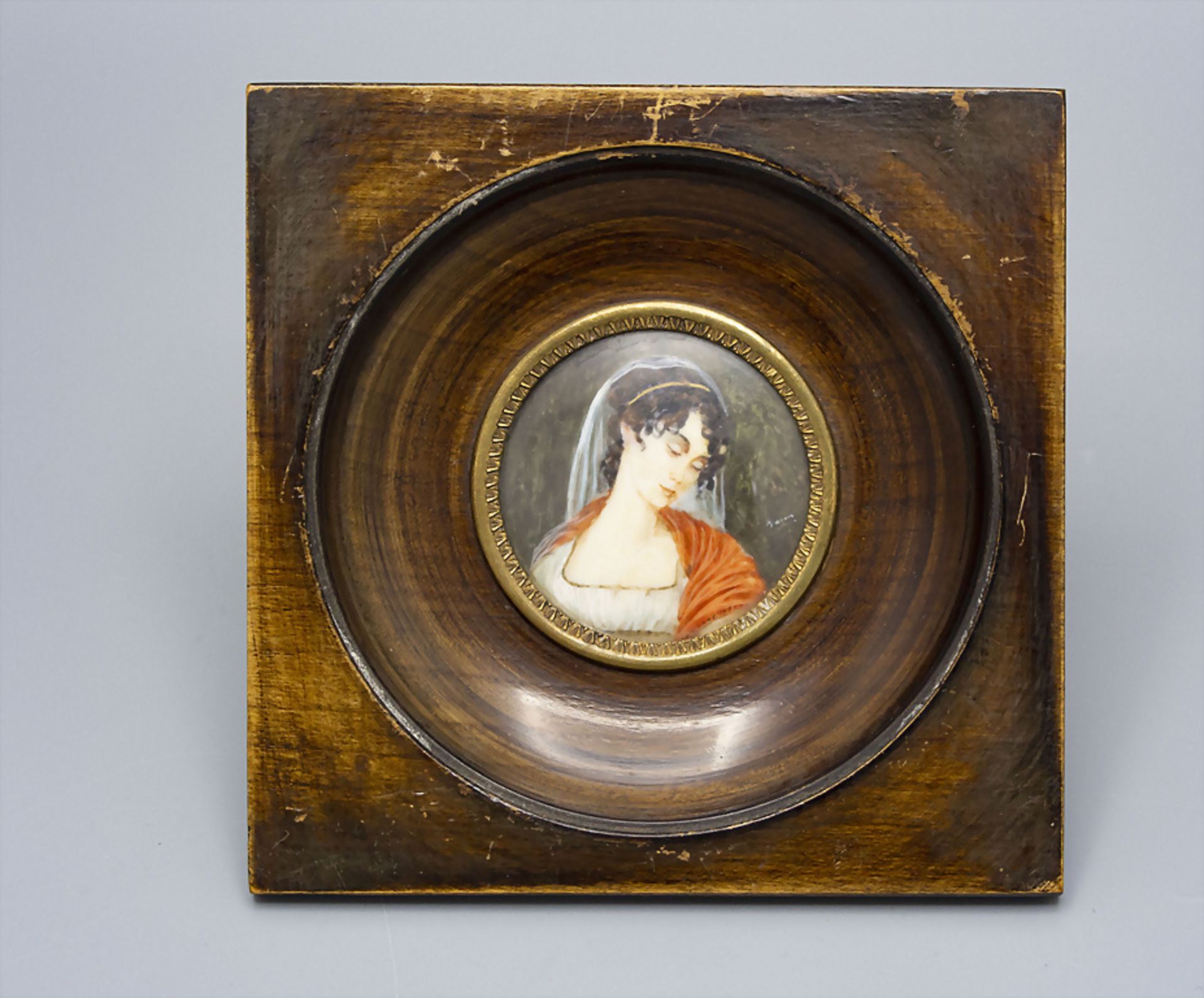 Miniatur Porträt einer jungen Frau mit Schleier / A miniature portrait of a young woman with a ...