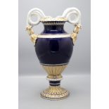 Schlangenhenkelvase / A splendid snake handled vase with flowers, Meissen, 1860-1924