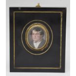 Miniatur Porträt eines Herrn / An oval miniature portrait of a gentleman, Frankreich, um 1800