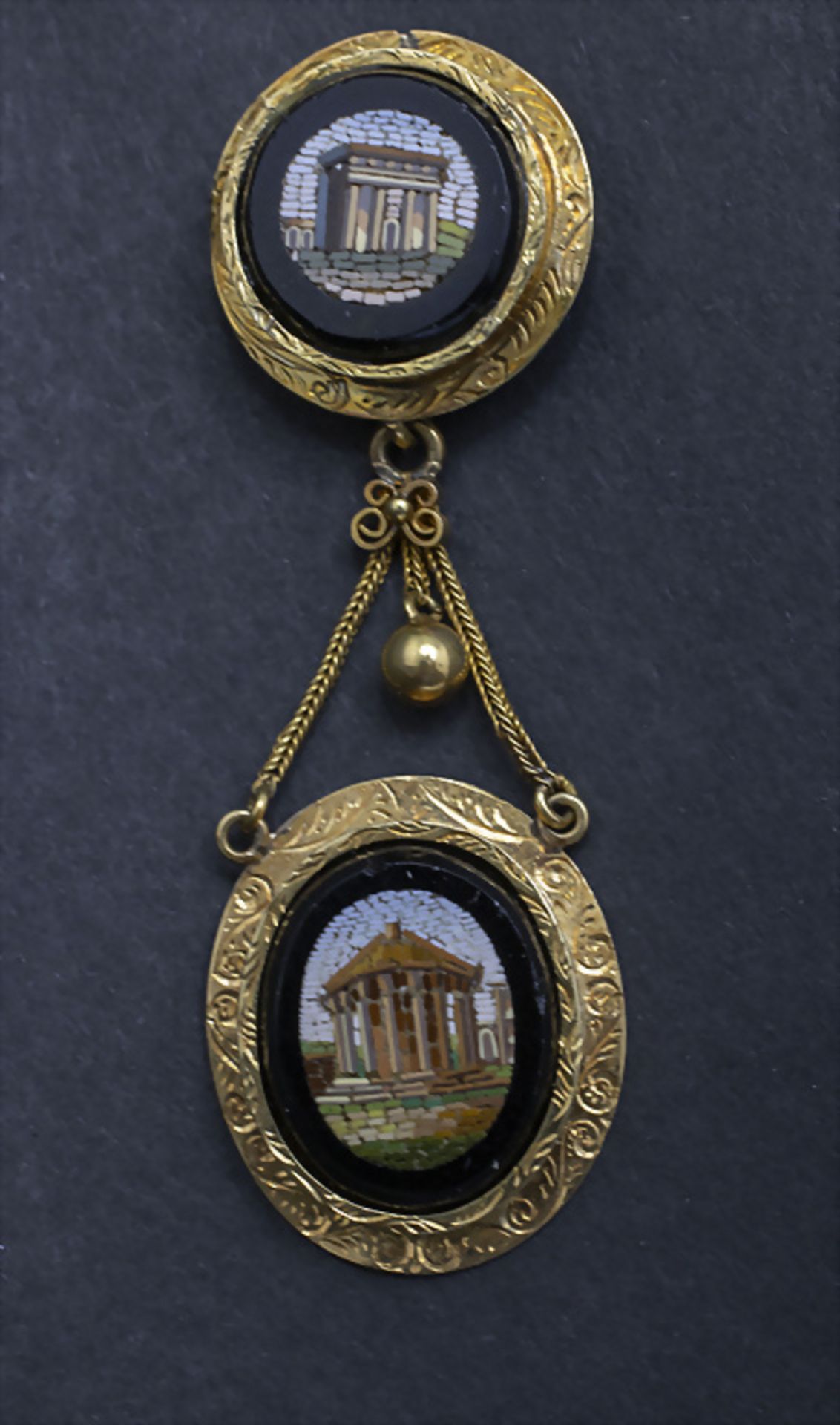 Mikromosaik Goldanhänger / A micro mosaic 14 ct gold pendant, Italien, 19. Jh.