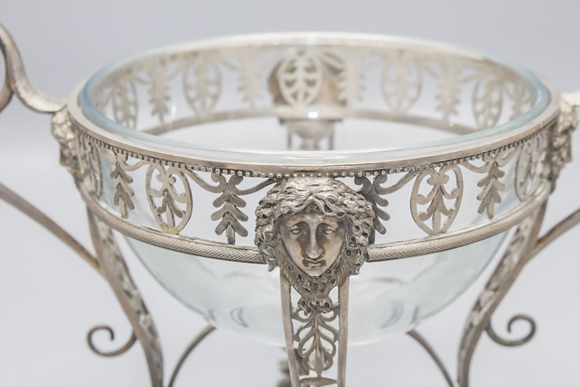 Empire Bonbonniere / An Empire silver candy bowl with lid, Paris, 1798-1809 - Image 5 of 6