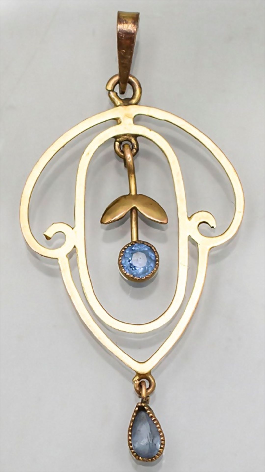 Jugendstil Anhänger / An Art Nouveau pendant, England, um 1900
