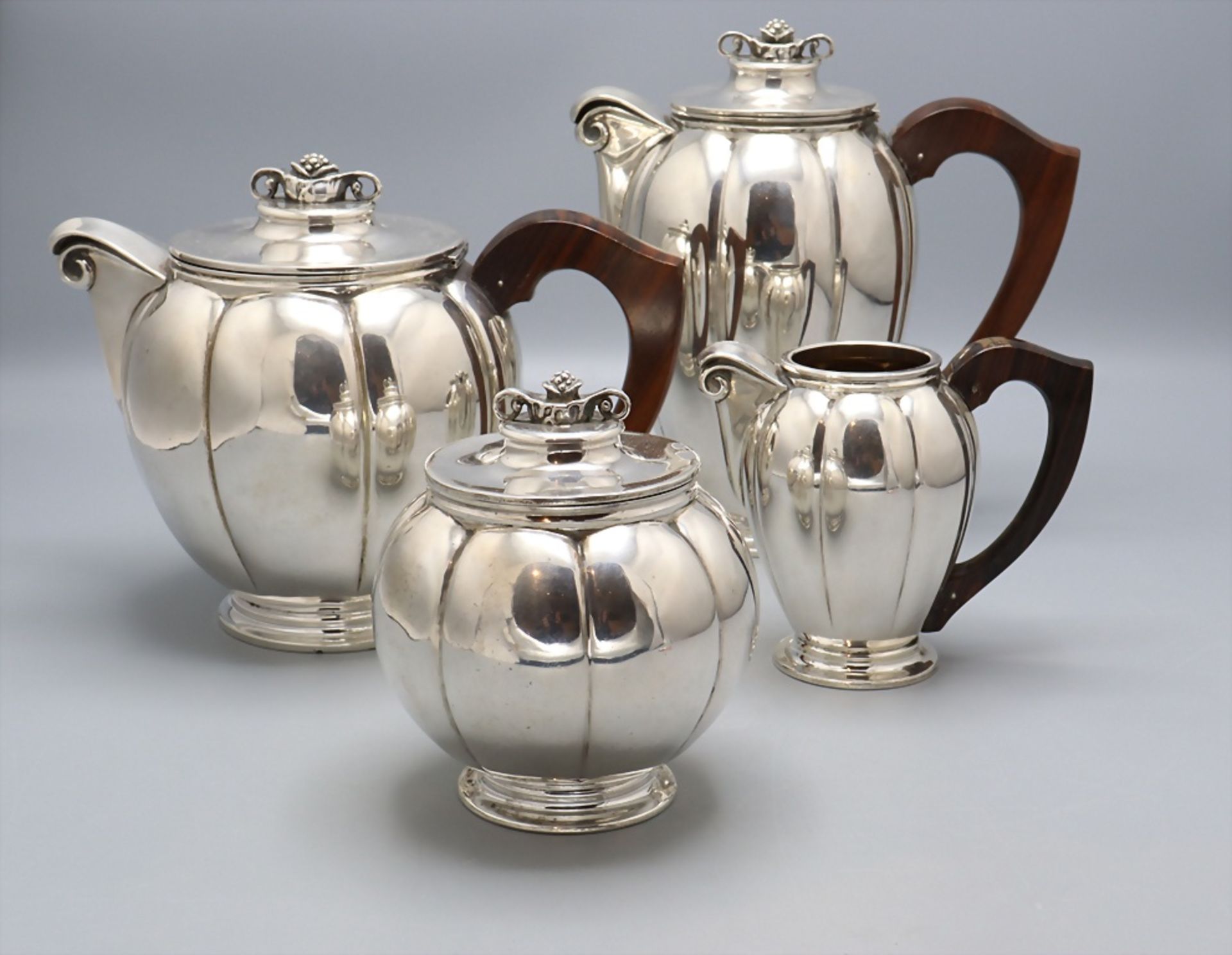 Art Déco Kaffee- und Teekern / An Art Déco silver coffee and tea set, um 1935