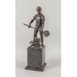 Bronzefigur 'Der Bronzegießer' / A bronze figure 'The bronze caster'