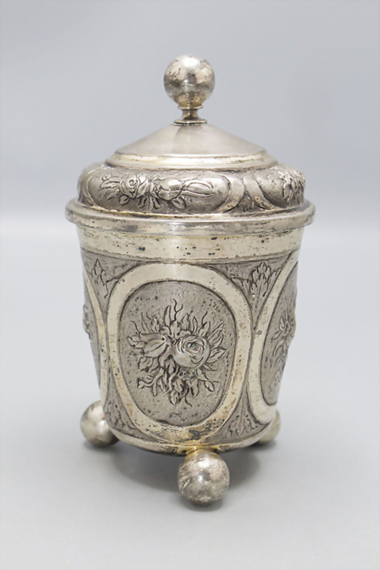 Barock Kugelfußbecher mit Deckel / A Baroque silver beaker with ball feet, Johann Ernst Bayer, ... - Image 2 of 6