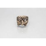 Maskenring / A silver ring with a mask, Vizenza, Italien, wohl 1970/80er Jahre