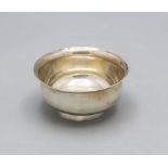 Schale mit Schriftzeichen / A bowl with Chinese characters, wohl China (Export Silber), Anfang ...