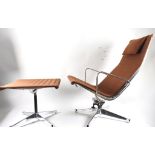 Drehsessel und Ottomane / A swivel chair and Ottoman, Charles & Ray Eames, 1972