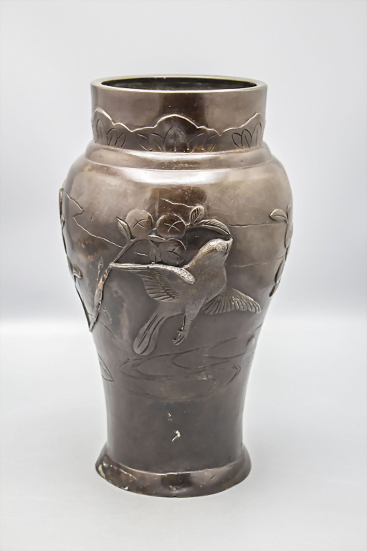 Bronzevase / A bronze vase, Meiji-Periode, 1868-1912 - Image 2 of 7