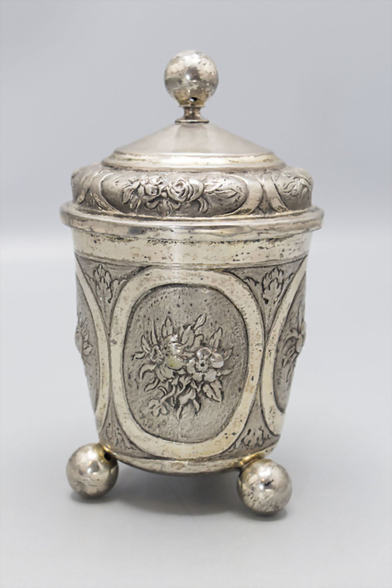 Barock Kugelfußbecher mit Deckel / A Baroque silver beaker with ball feet, Johann Ernst Bayer, ... - Image 3 of 6