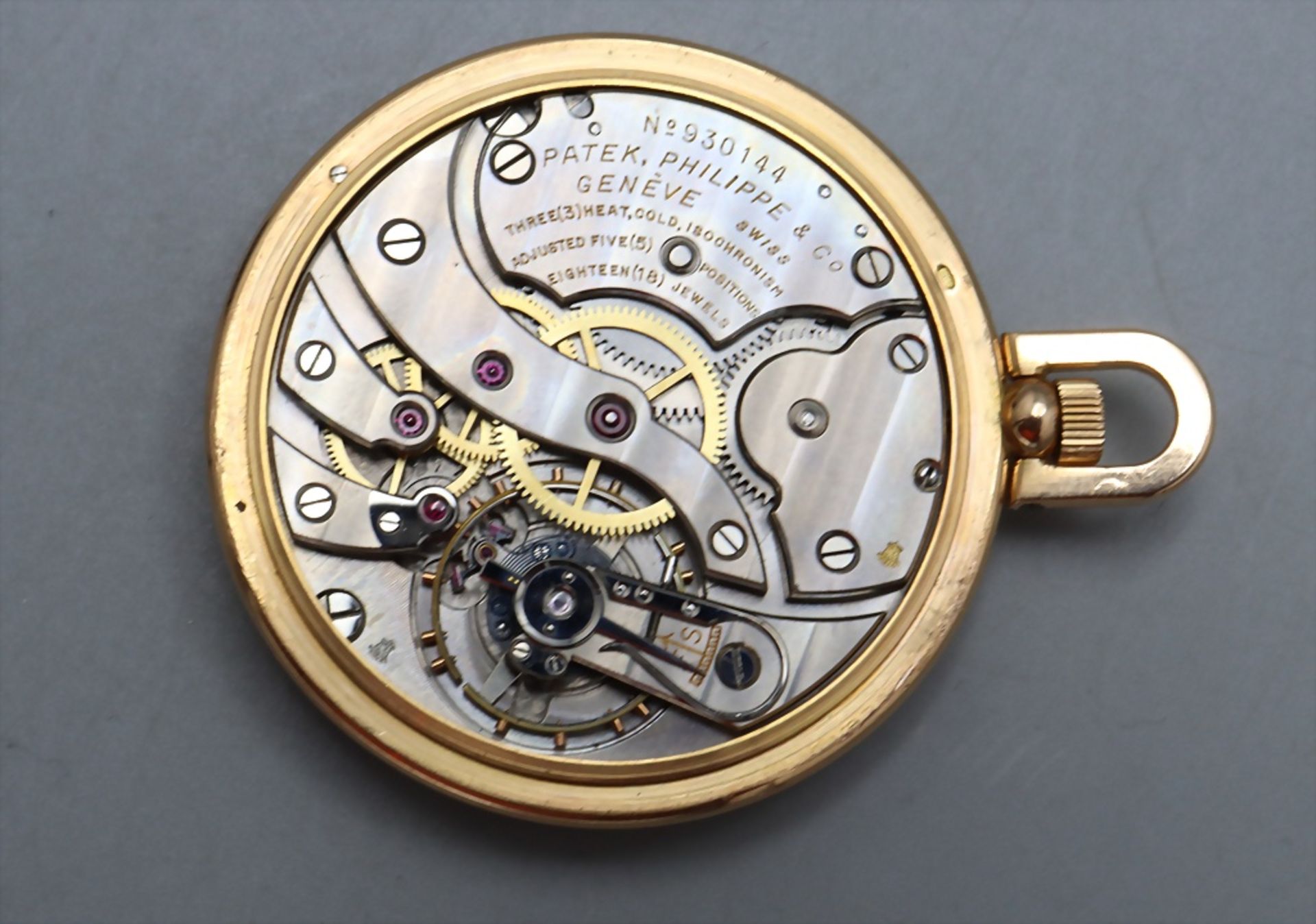 Weltzeituhr / An 18 ct gold world time pocket watch, Patek Phillippe & Co., Genf / Genève, um 1945 - Image 2 of 5