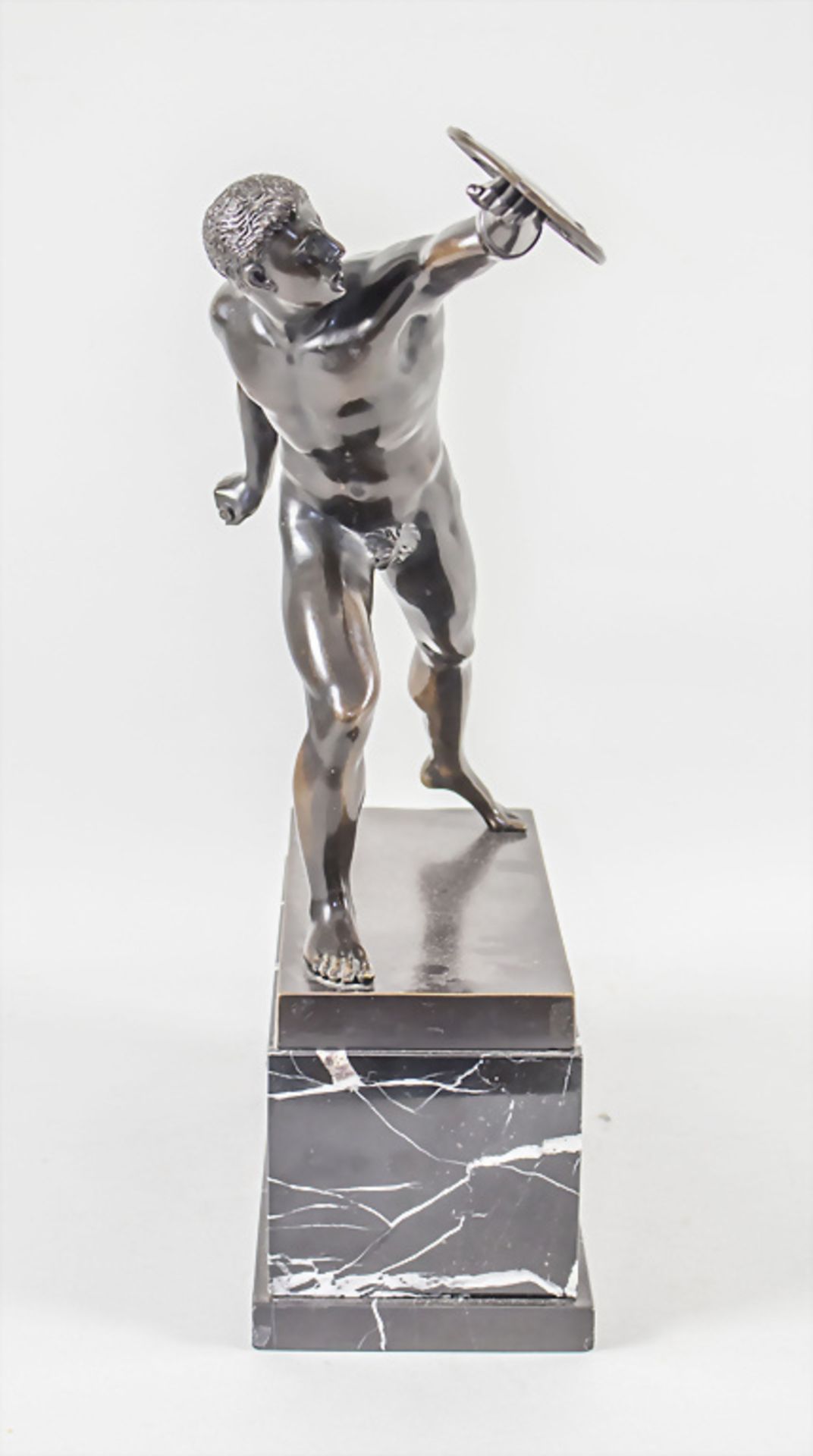 Bronze 'Borghesischer Fechter' / A bronze sculpture of the 'Borghesian Fencer', 20. Jh.