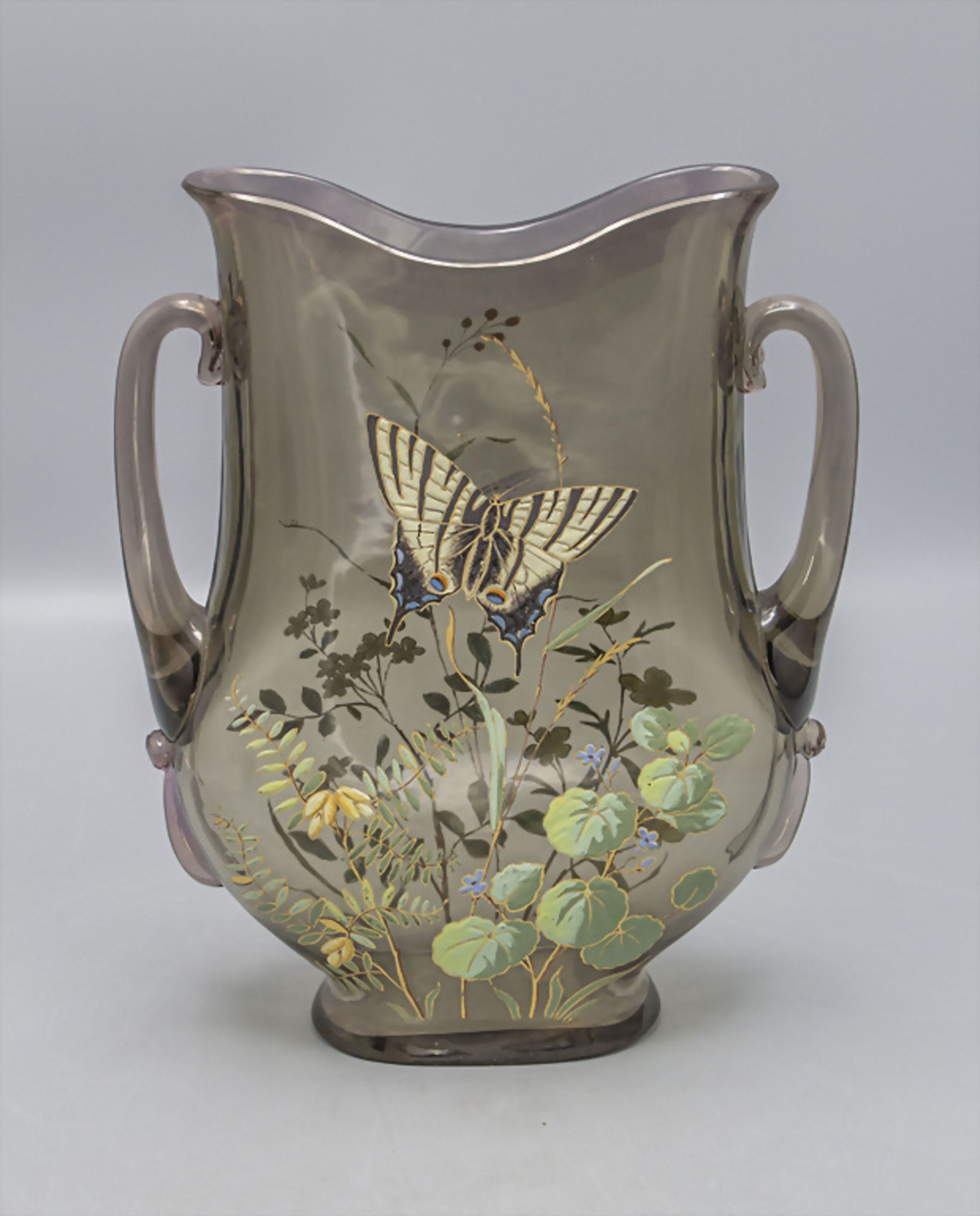 Jugendstil Vase mit Schmetterling / An Art Nouveau glass vase with handles and a swallowtail ...
