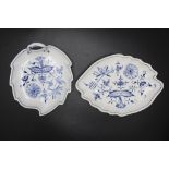 2 kleine Anbietschalen mit Zwiebelmuster / 2 small serving bowls with onion pattern, Meissen, ...