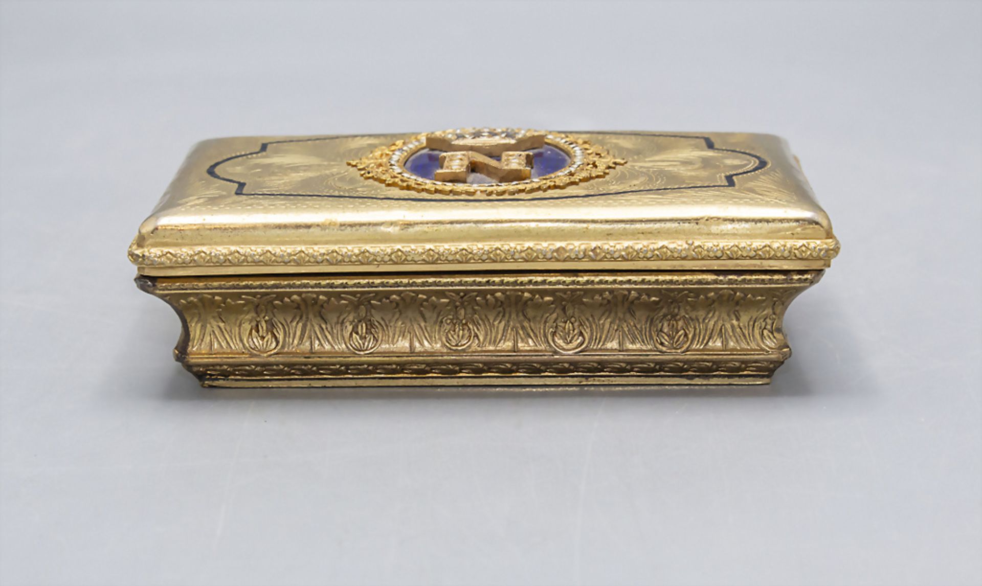 Napoleon III Tabatiere / Schnupftabakdose / A Napoleon III snuff box, Paris, Mitte 19. Jh. - Bild 2 aus 8