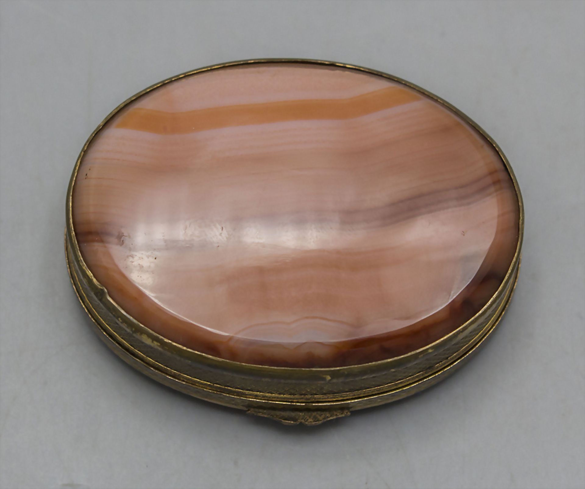 Ovale Achat Deckeldose / Tabatiere / An oval agate snuffbox, Frankreich, Ende 19. Jh. - Image 5 of 5