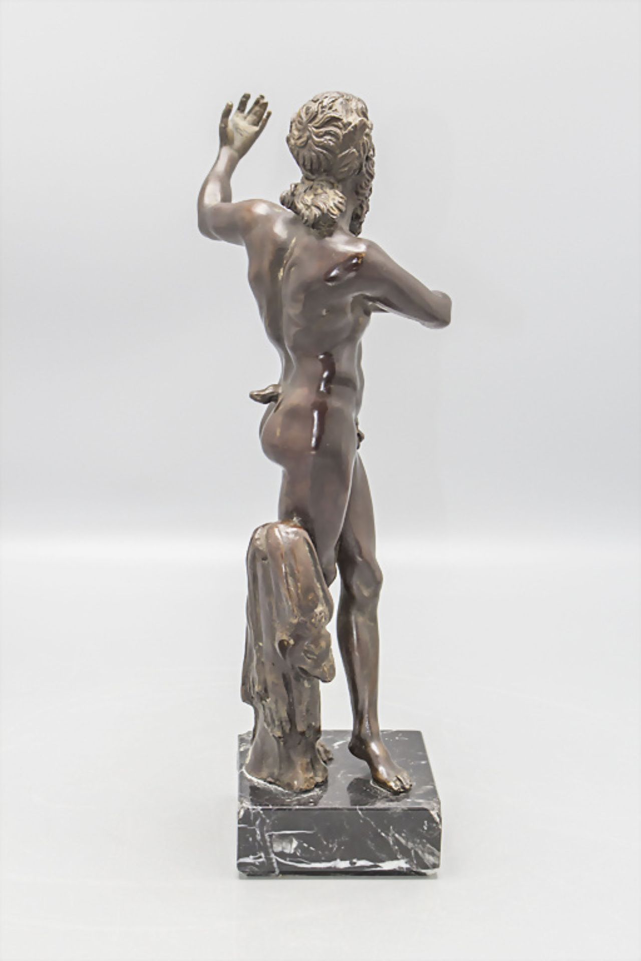Bronze Skulptur 'Tanzender Faun' / A bronze sculpture of a 'Dancing Faun', Museumreplik der ... - Bild 3 aus 4