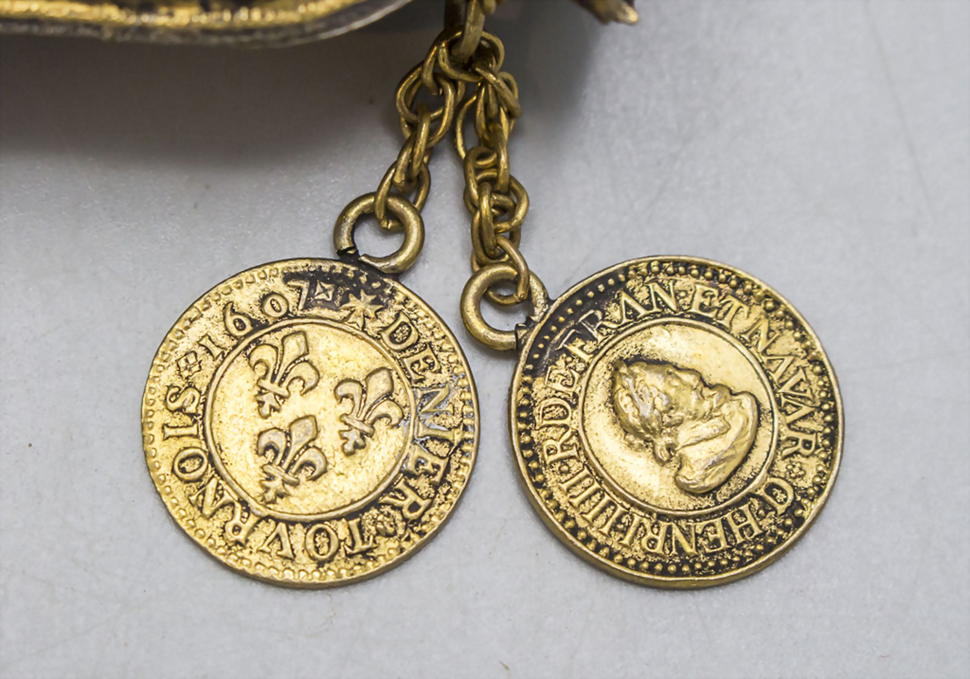 Sack mit Münzen als Trompe-l'oeil Briefbeschwerer / A gilded bronze paperweight, Frankreich, ... - Bild 4 aus 4