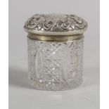 Glasdose mit Silberdeckel / A cut glass dresser jar with silver lid, Florence Warden, Chester, 1896