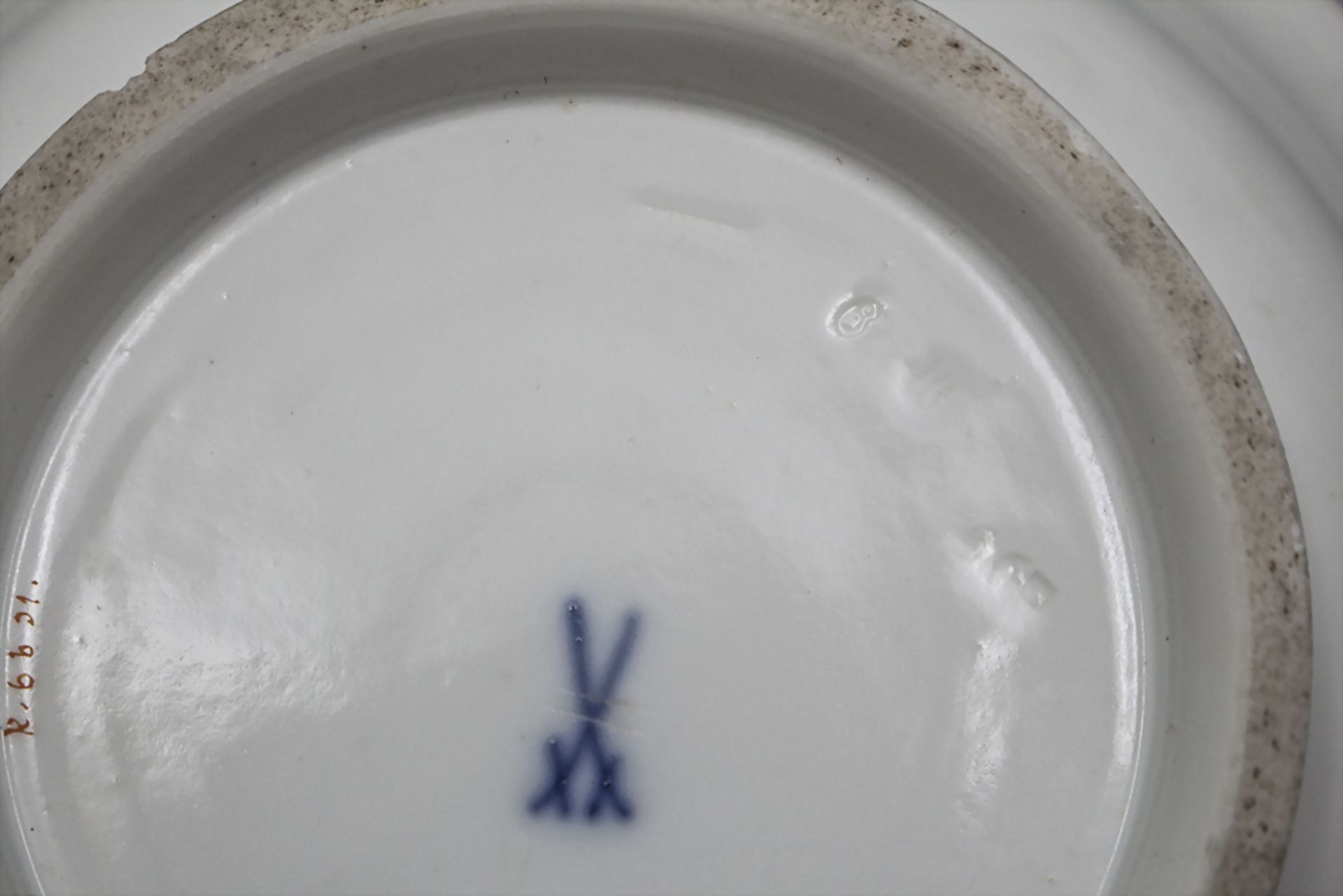 Kleine Fußschale / A small footed dish, Meissen, nach 1934 - Bild 3 aus 3