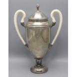 Henkelpokal / A silver cup, Wolfers Frères, Brüssel, um 1920