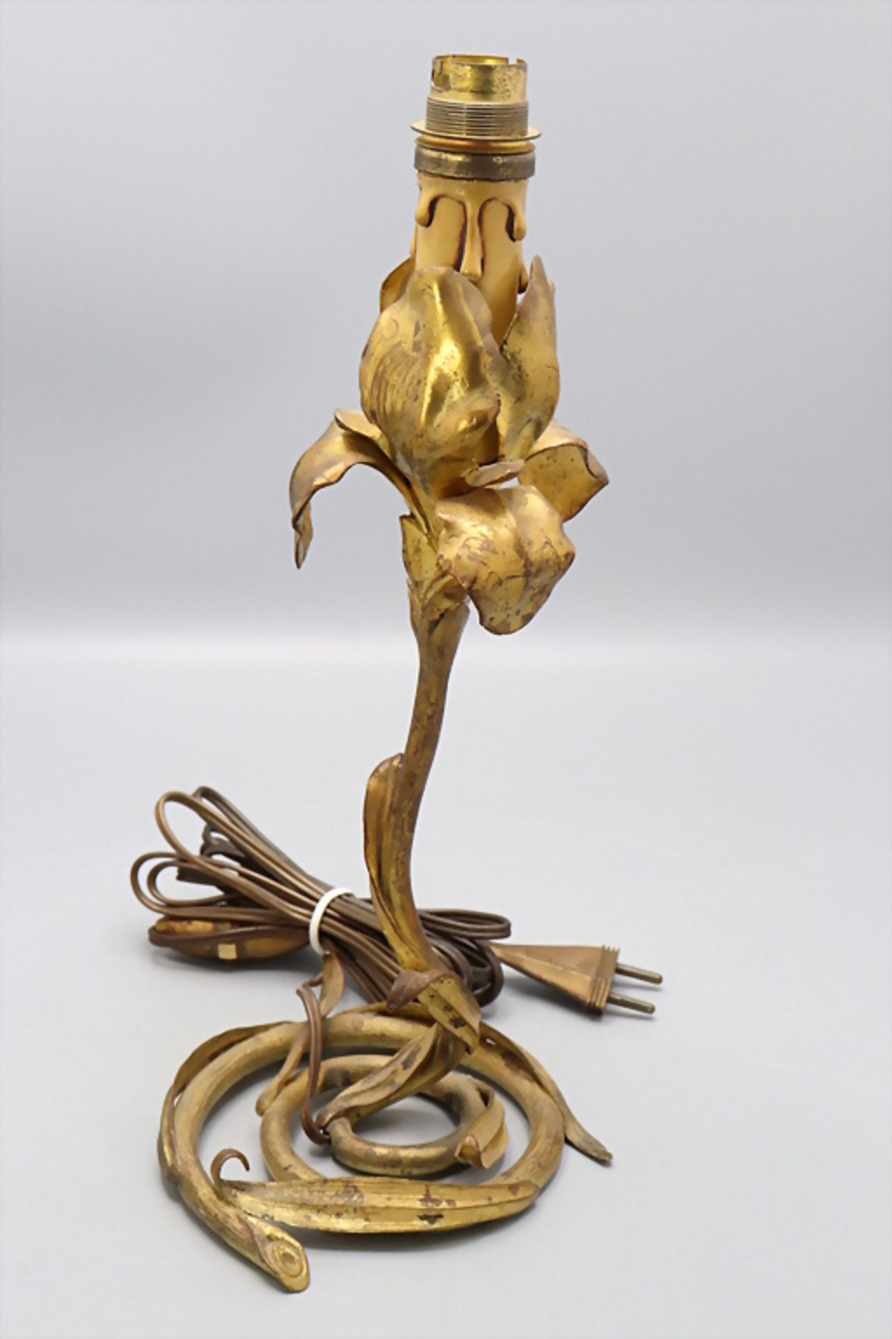 Jugendstil lampenfuß mit Schwertlilie / A bronze Art Nouveau lamp base with an iris, ...