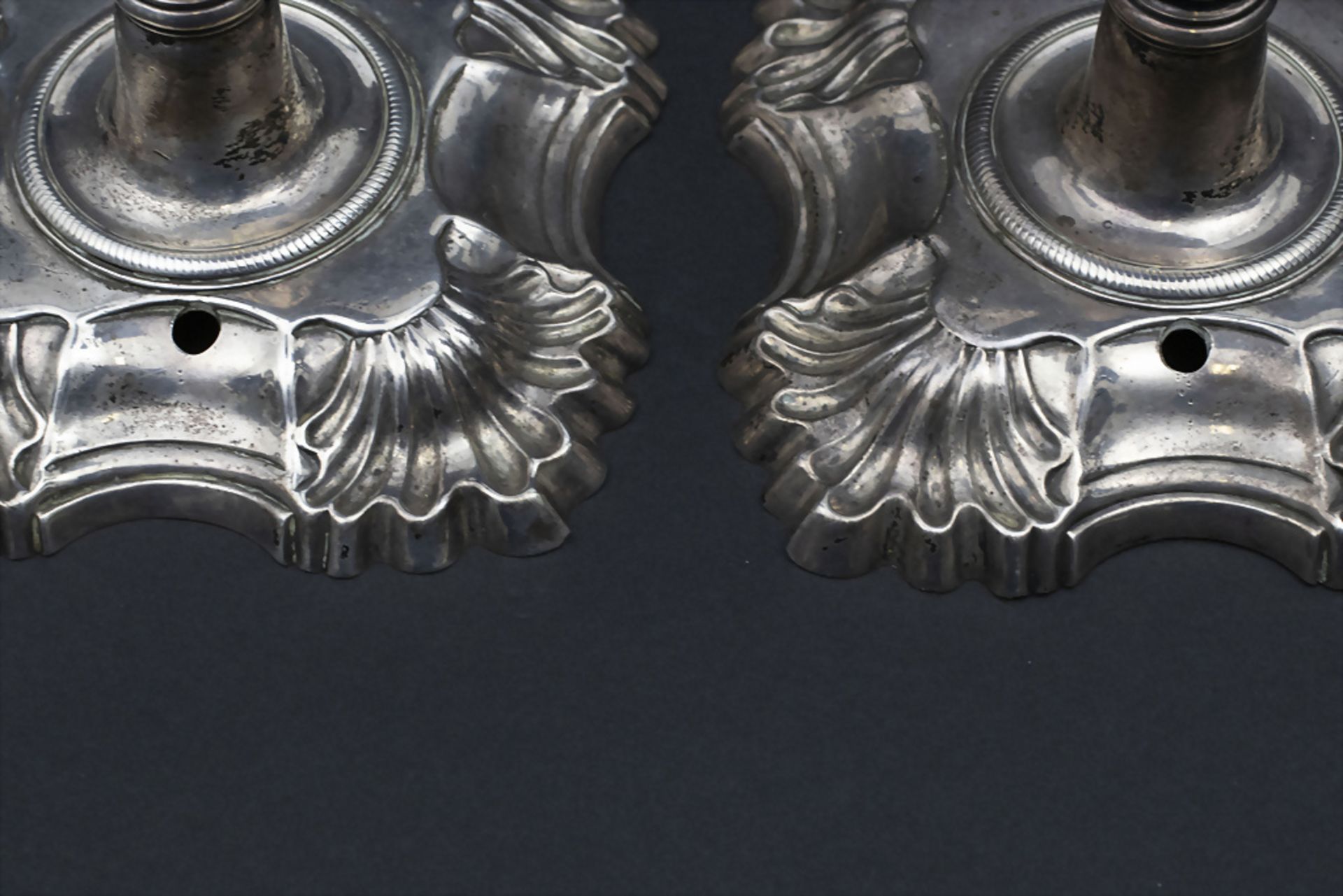 Paar Barock Kerzenleuchter / A pair of Baroque silver candlesticks, Edward Wakelin, London, 1758 - Image 15 of 15