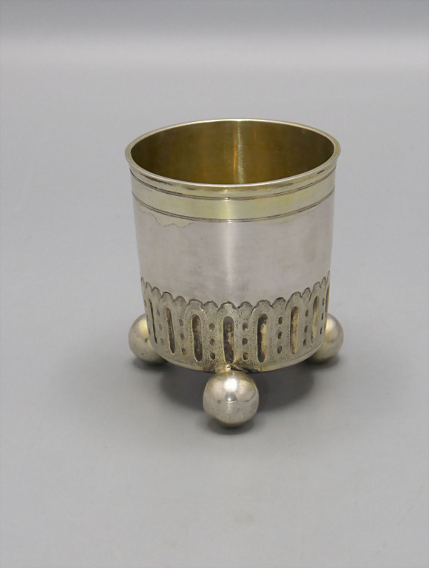 Barock Kugelfußbecher / A Baroque silver beaker on ball feet, Philipp Stenglin, Augsburg, um 1714 - Image 2 of 4