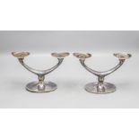 Paar Kerzenleuchter / A pair of silver candle holders, Wilhelm Binder, Schwäbisch Gmünd, 2. ...