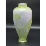 Jugendstil Vase 'Seerosen' / An Art Nouveau cameo glass vase 'water lilies', Daum Frères, ...