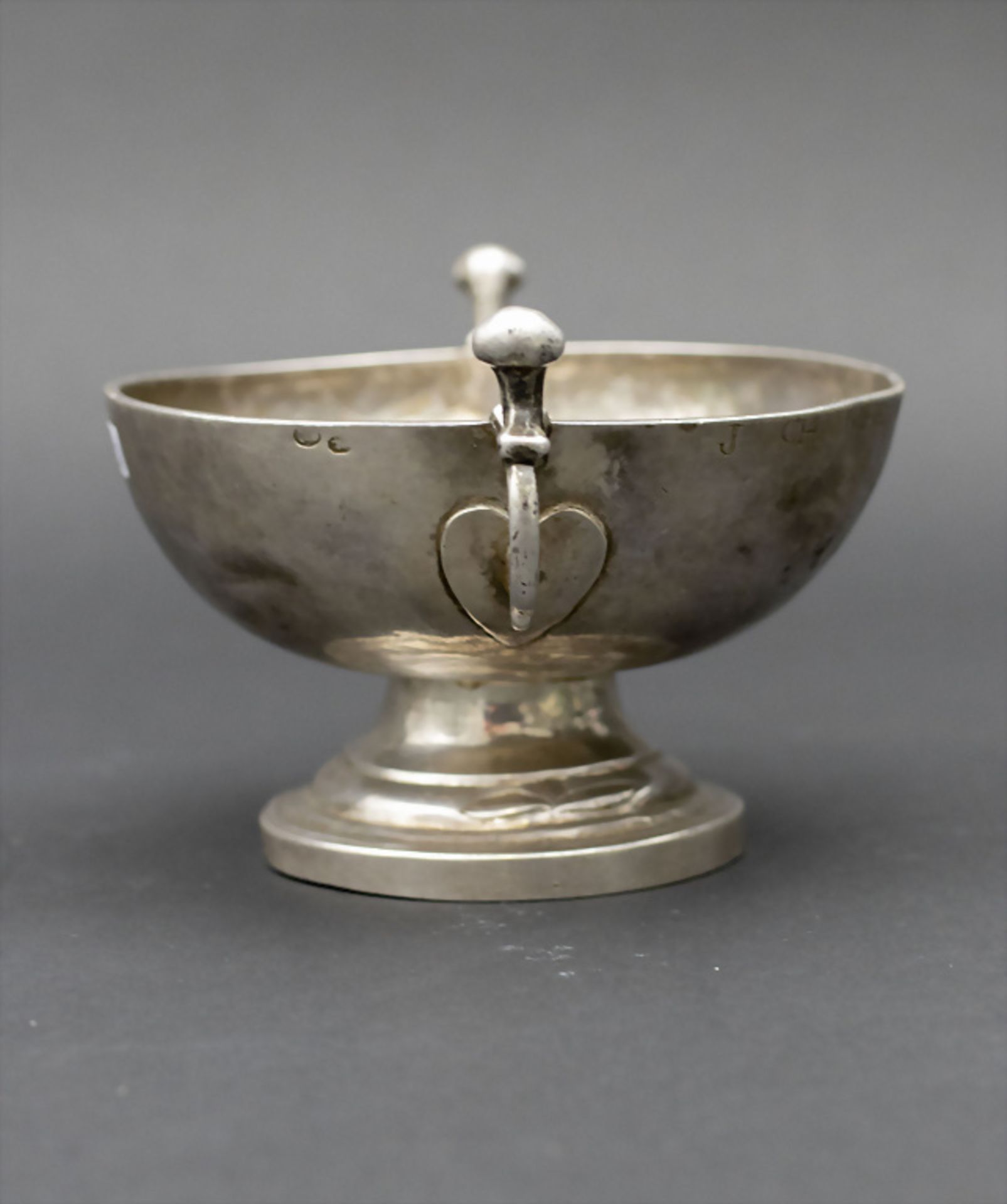 Hochzeitschale / Une coupe de marriage en argent massif / A silver wedding bowl, Frankreich, ... - Image 3 of 9