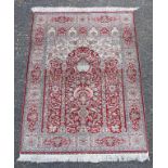 Gebetsteppich / A silk prayer rug