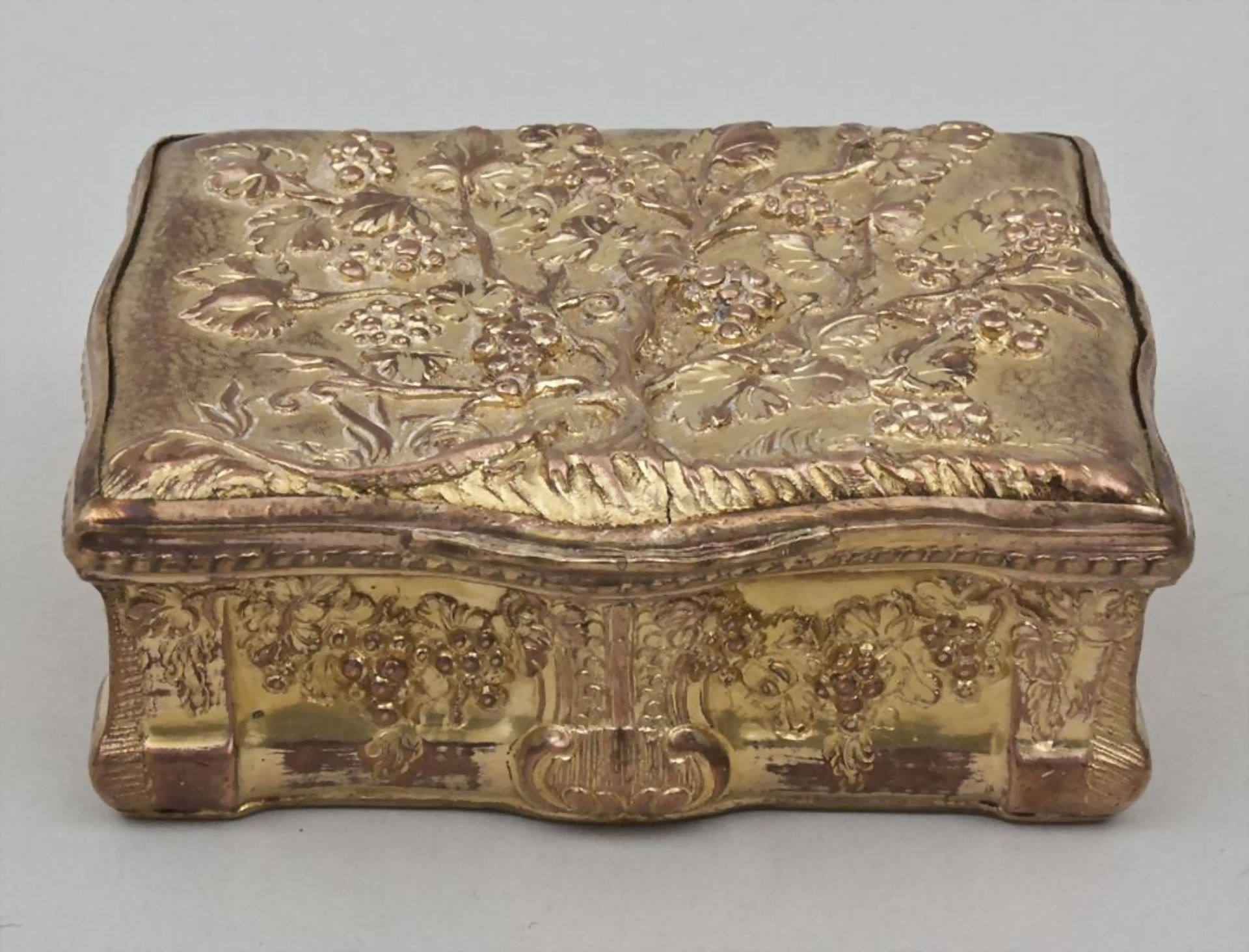 Barocke Bronze Tabatiere / Schnupftabakdose / A Baroque bronze snuffbox, um 1750