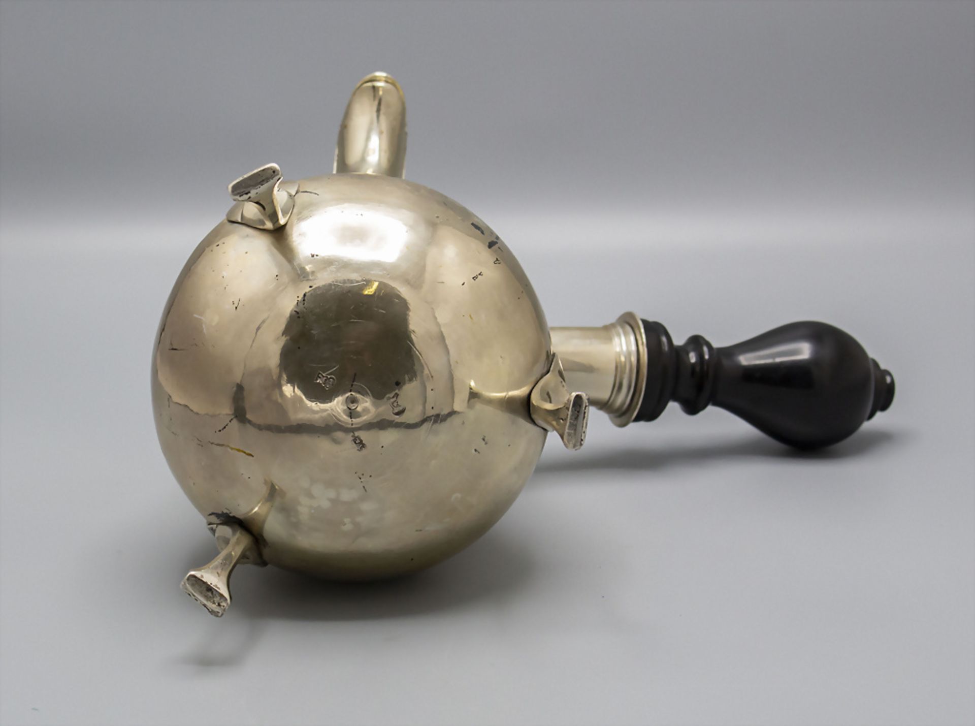Barock Schenkkrug / A Baroque silver jug, Chocolatiere, Pierre-Louis Bouvier, Trévoux bei ... - Image 5 of 10