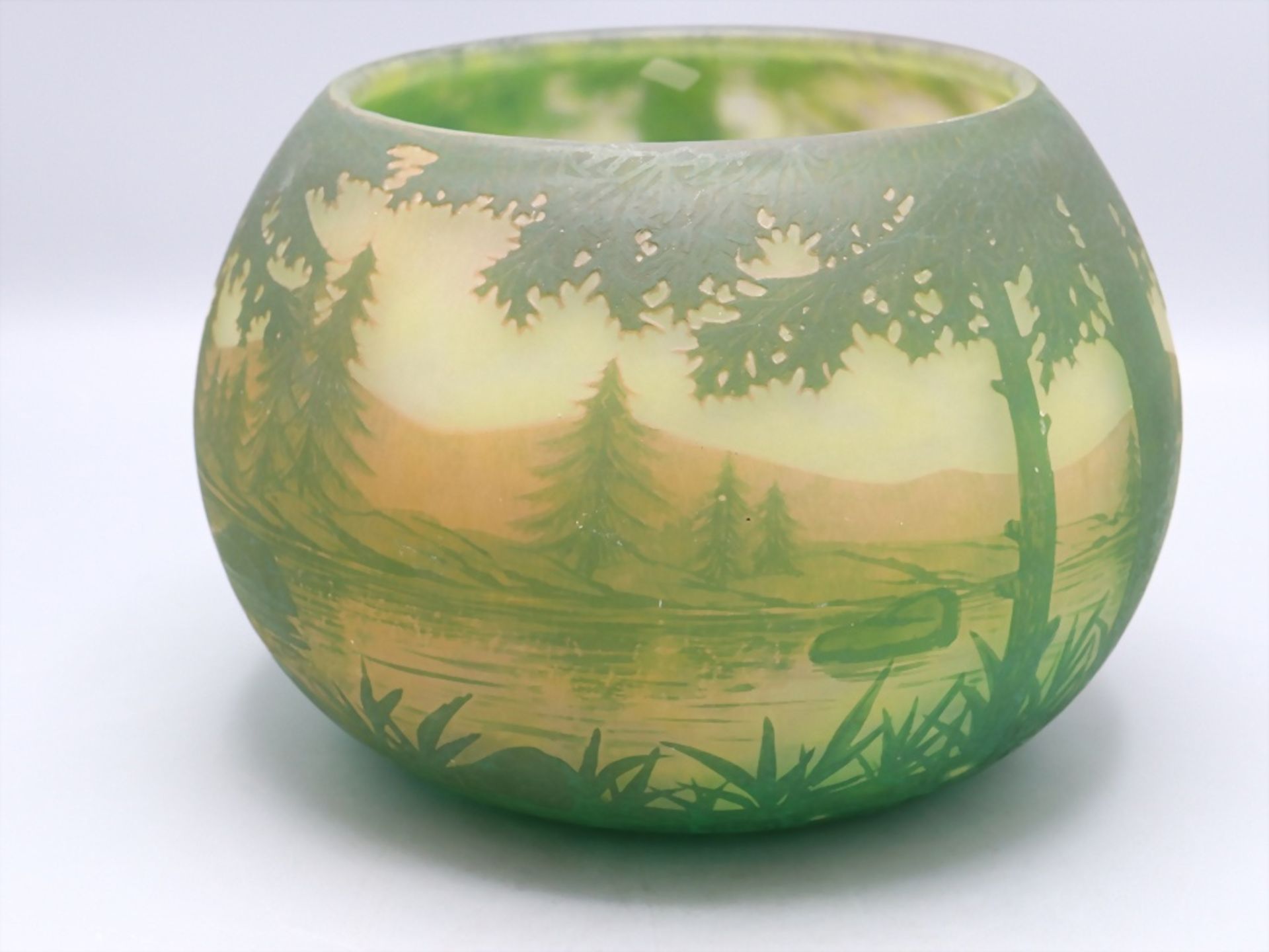 Jugendstil Glaszierschale mit Seenlandschaft / An Art Nouveau glass bowl with lake landscape, ... - Bild 2 aus 8