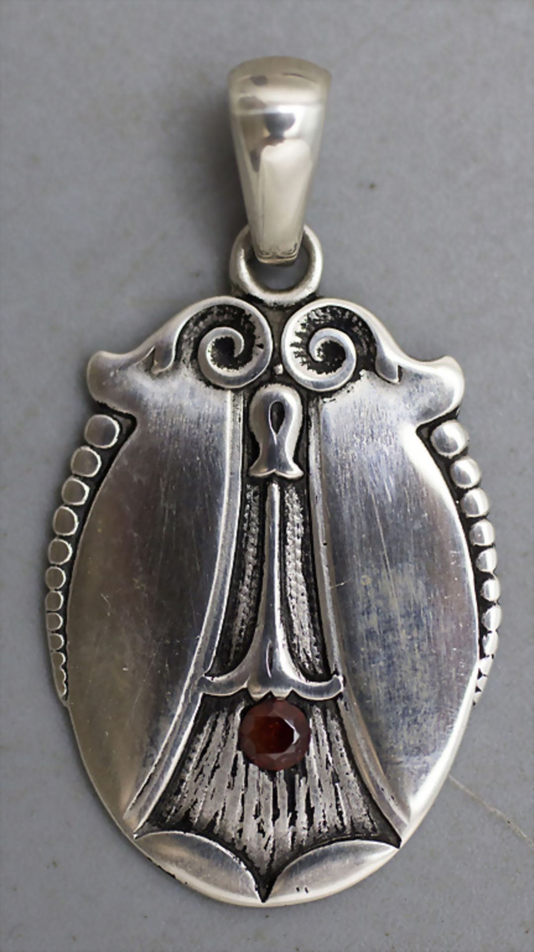 Jugendstil Anhänger in Silber / An Art Nouveau silver pendant, deutsch, um 1900