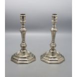 Paar Barock Kerzenleuchter / A pair of Baroque silver candlesticks, I. Navier, Perpignan, um 1735