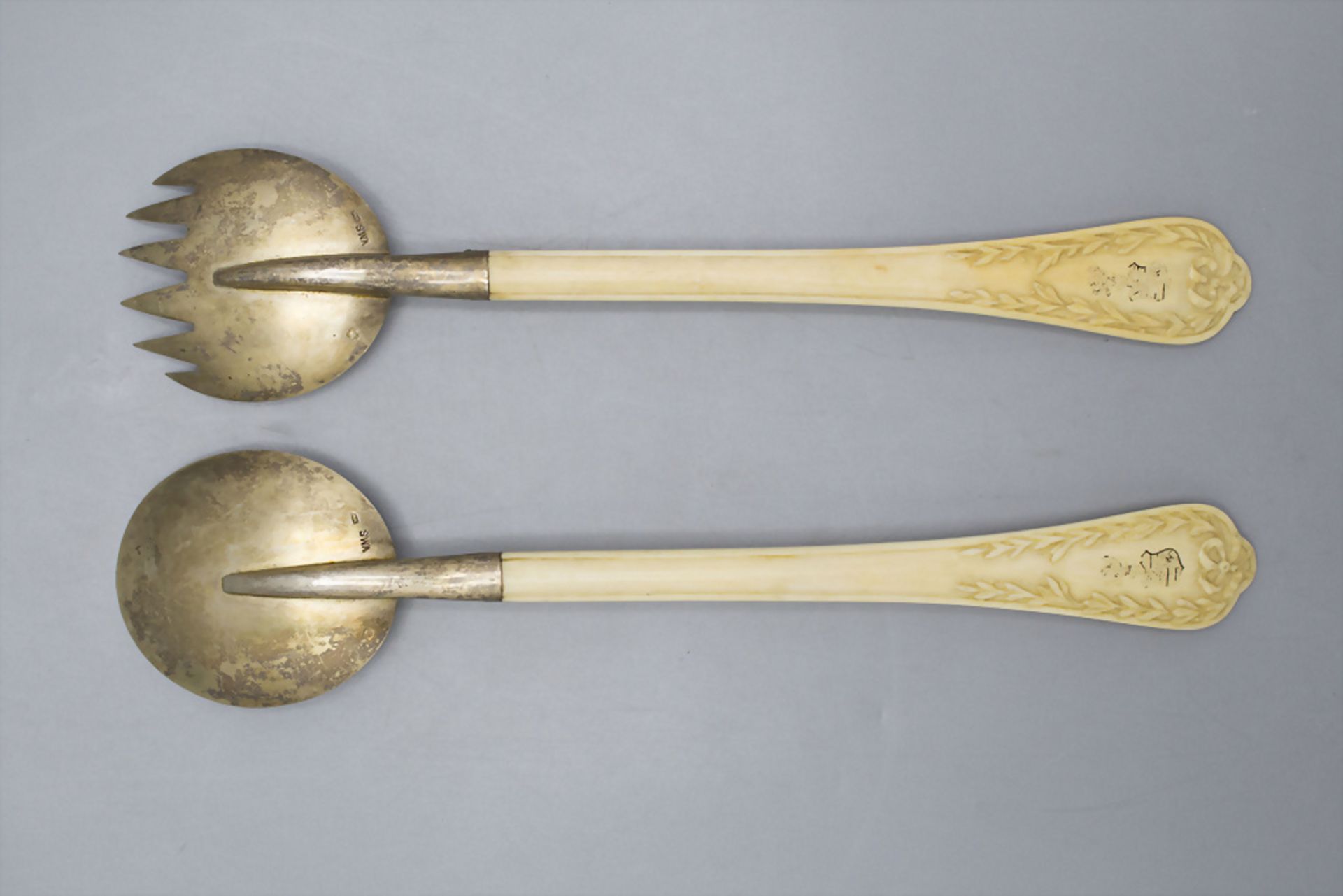 Vorlegebesteck / A silver serving cutlery, Wien, 1867-1922 - Bild 4 aus 5