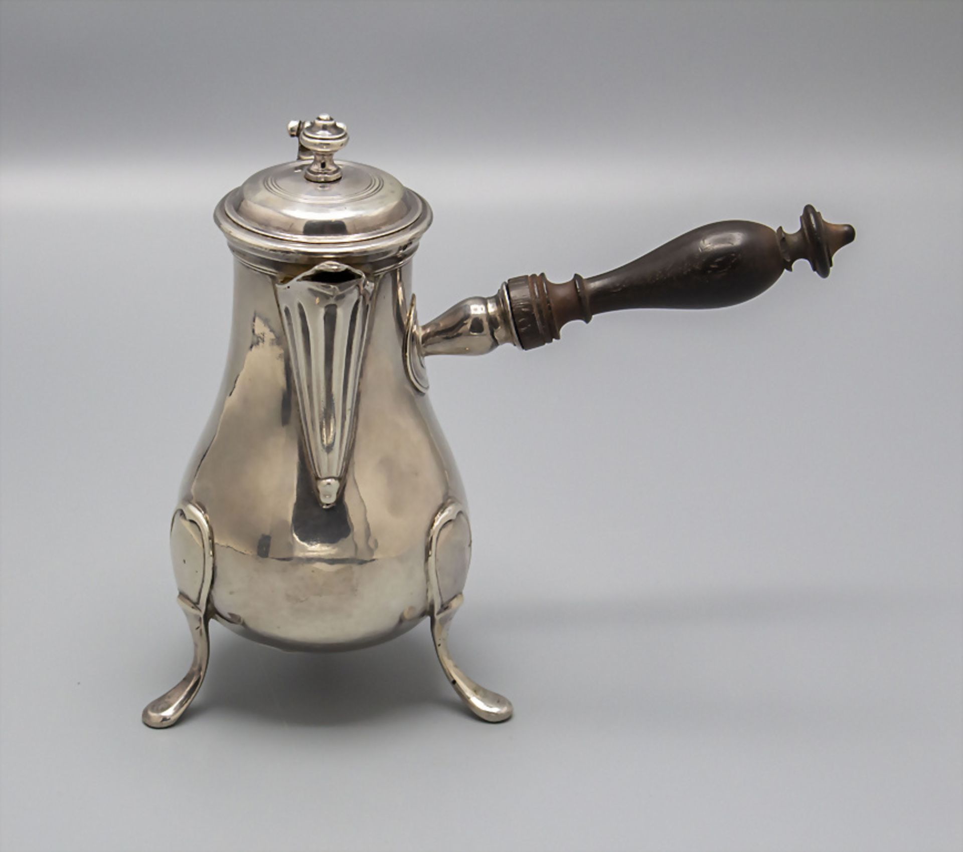Schenkkrug / A silver jug, Chocolatiere, Nicolas Cauet, Paris, 1784