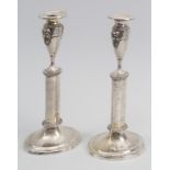 Paar Empire Kerzenleuchter / A pair of silver candlesticks, Wilhelm Hessenberg, Frankfurt am ...