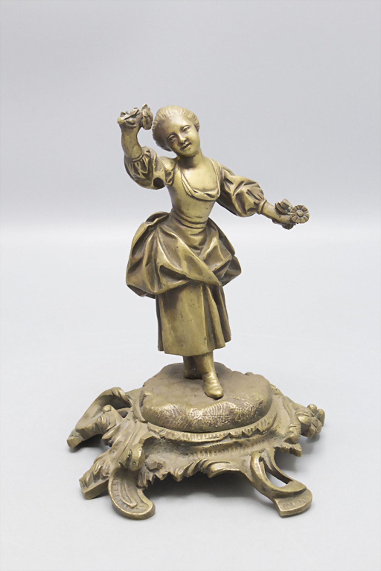 Napoleon III Bronzefigur 'Blumenmädchen' / A Napoleon III bronze figure of a girl with ...