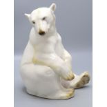 Sitzender Eisbär / A sitting polar bear, Nymphenburg, um 1913