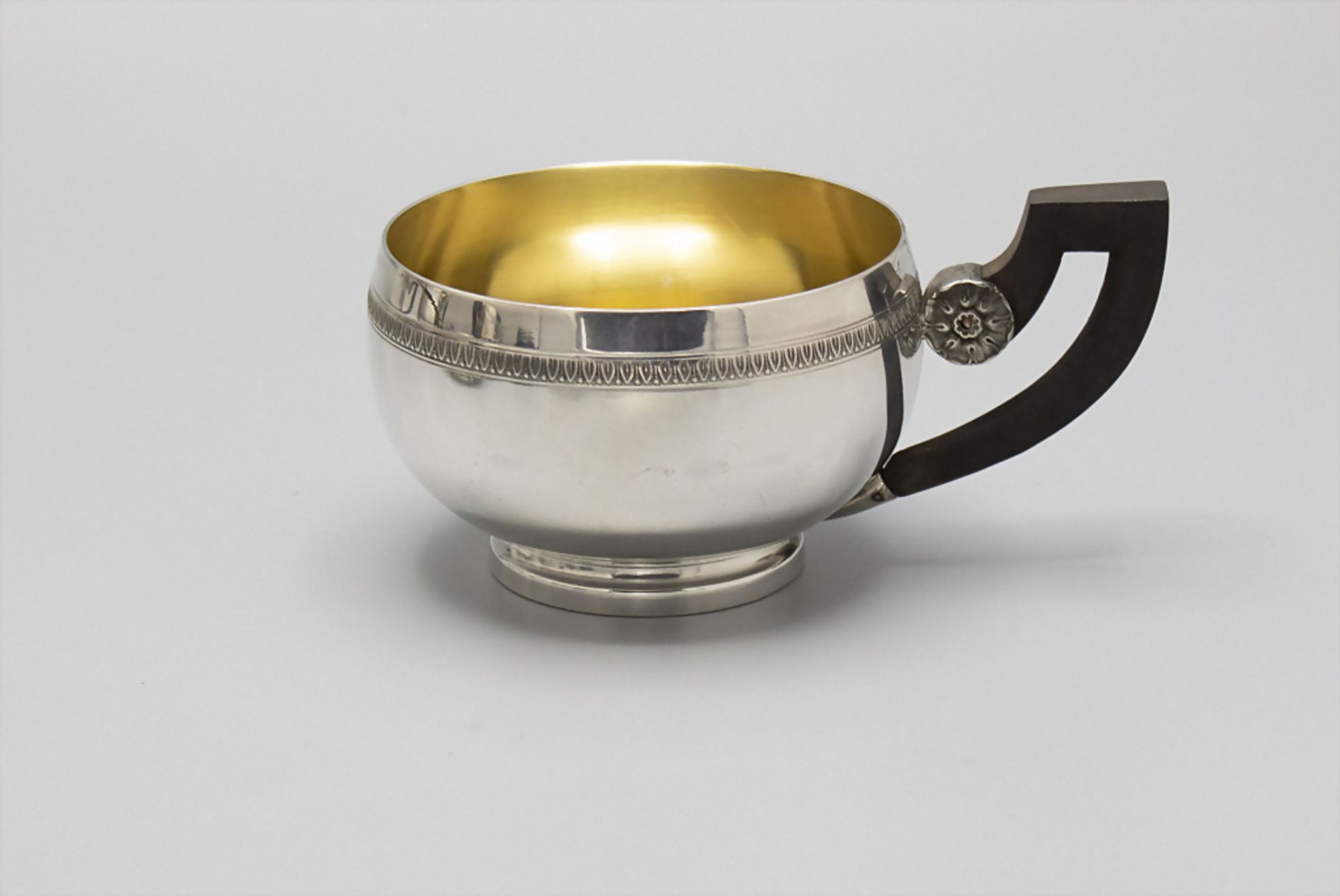 8 Art Déco Tassen und Untertassen / A set of 8 Art Deco silver cups and saucers, Emile ... - Bild 6 aus 9