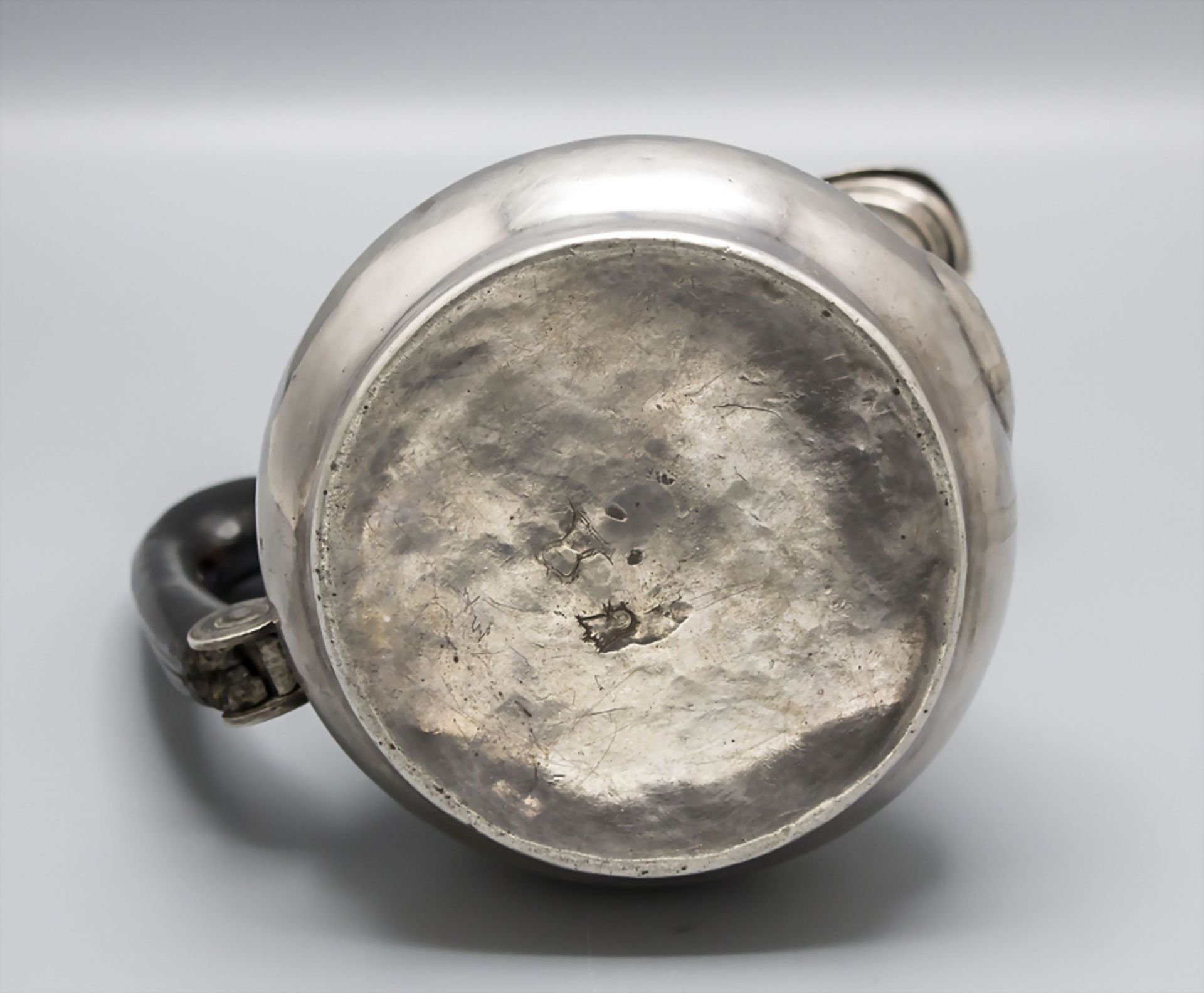Barock Kanne / A Baroque silver jug, Paris, 1744-1750 - Image 6 of 8