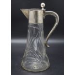 Glaskanne mit Silbermontur / A cut glass decanter with silver mount, deutsch, um 1920