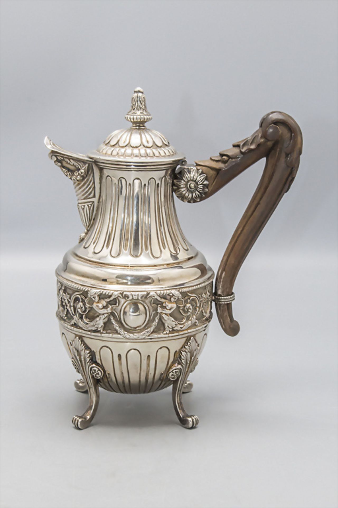 Kaffeekanne / A silver coffee pot, Belgien, 19. Jh.